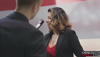 O peão não pode passar por um anel de melhor video porno brasileiro tigela de bom preço e essa garota vadia