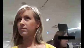 Adolescente de cabelos compridos transando em quero ver os melhores vídeos pornô brasileiro um salão de beleza