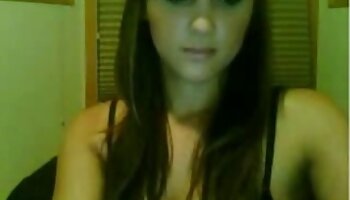 A pequena adolescente Penny Brooks é perfurada profundamente melhores sites video porno por um enorme pau duro