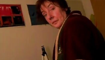 Une brune os melhores filmes pornô do mundo se fait baiser dans un hotel comme une chienne