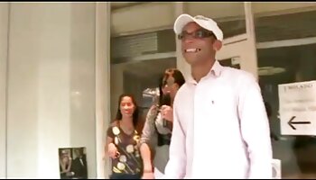 A esposa filma melhores filmes pornográfico enquanto eu rasgo a bunda da minha esposa