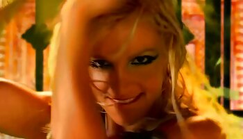 A dona de casa Aaliyah quero ver os melhores filme pornô brasileiro Love serve marsha May esperma quente para o jantar