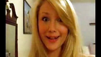 Travessa os melhores videos pornos do mundo magrinha Korra Del Rio sentada no sofá