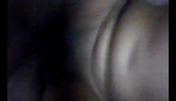 Este filme pornô com as melhores atrizes Part.trio maduro rejuvenescido