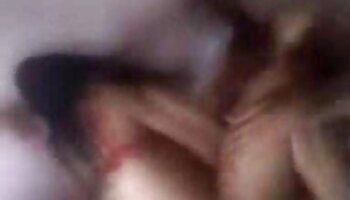 Linda garota concorda em foder melhor filme de sexo brasileiro seu padrasto por uma nova lingerie