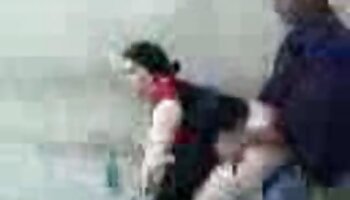 A professora Lisa Ann melhores vídeos pornô grátis fode uma estudante cheia de saliva desagradável